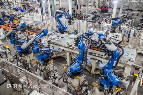 汽車生產(chǎn)車間機器人在焊接