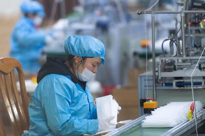 湖南瀏陽 開足馬力保供應(yīng)，口罩產(chǎn)銷兩旺顯擔(dān)當(dāng)